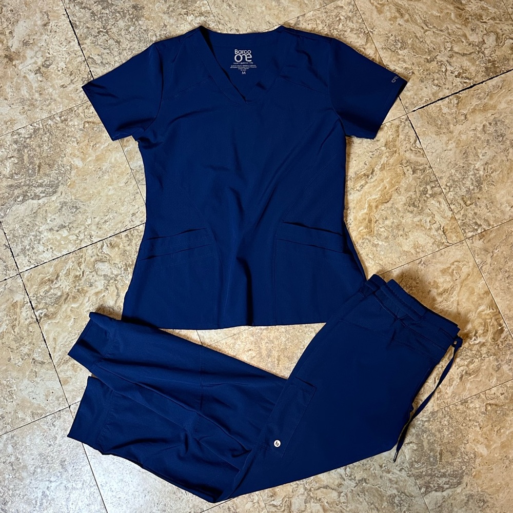 Barco One navy Blue set